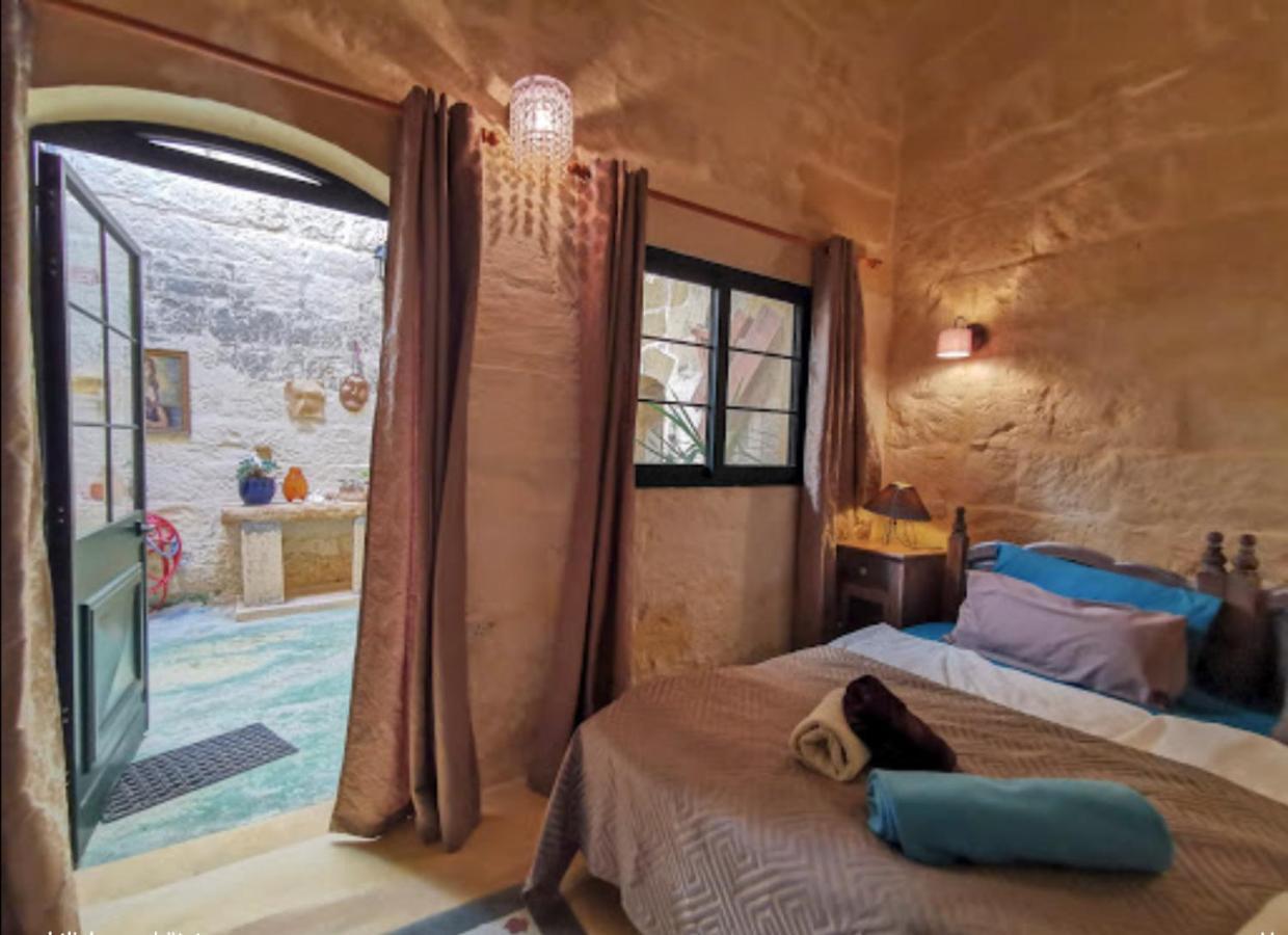 Peaceful Farmhouse Stay With Cozy Yard Għarb Buitenkant foto