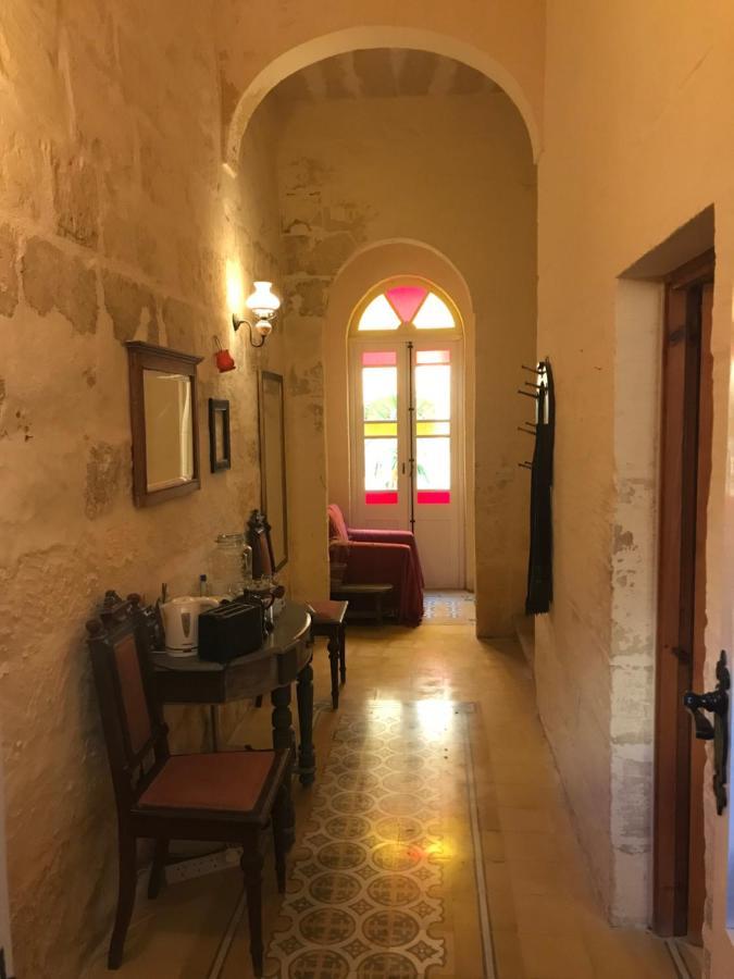 Peaceful Farmhouse Stay With Cozy Yard Għarb Buitenkant foto