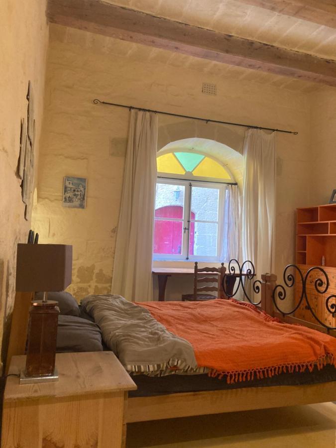 Peaceful Farmhouse Stay With Cozy Yard Għarb Buitenkant foto