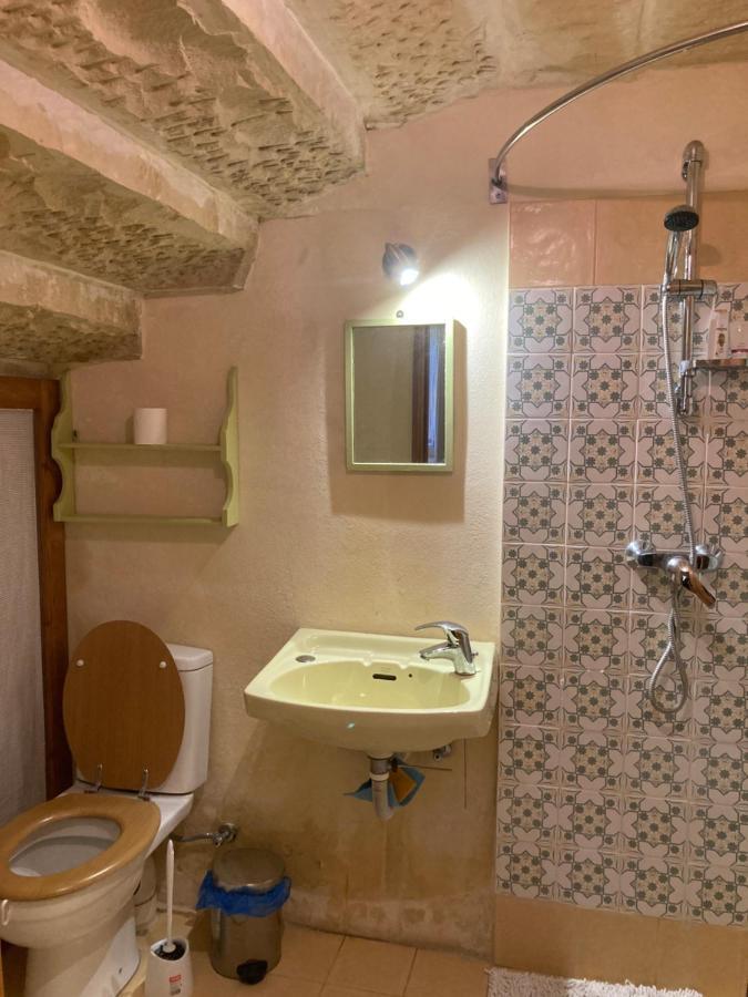 Peaceful Farmhouse Stay With Cozy Yard Għarb Buitenkant foto
